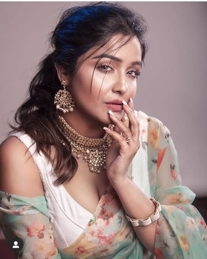 Sayantani Guhathakurta