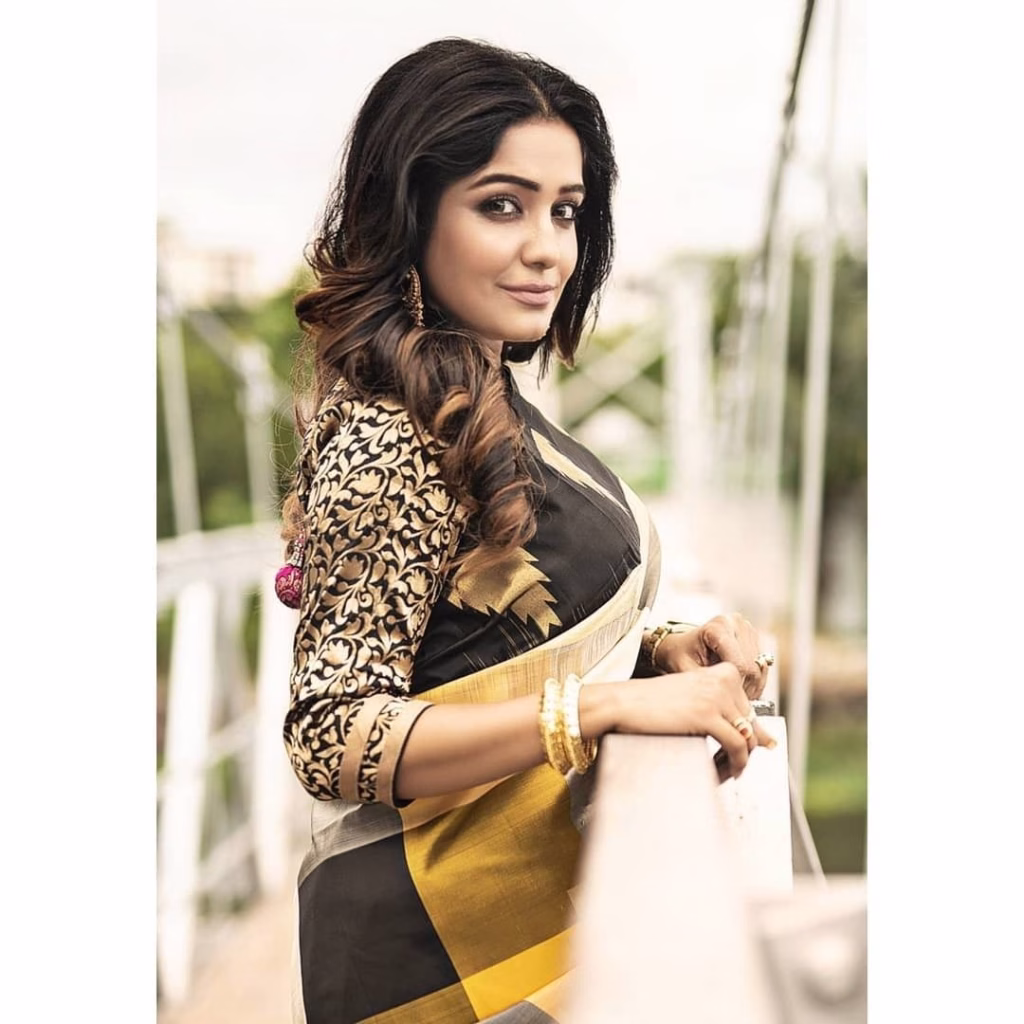 Sayantani Guhathakurta