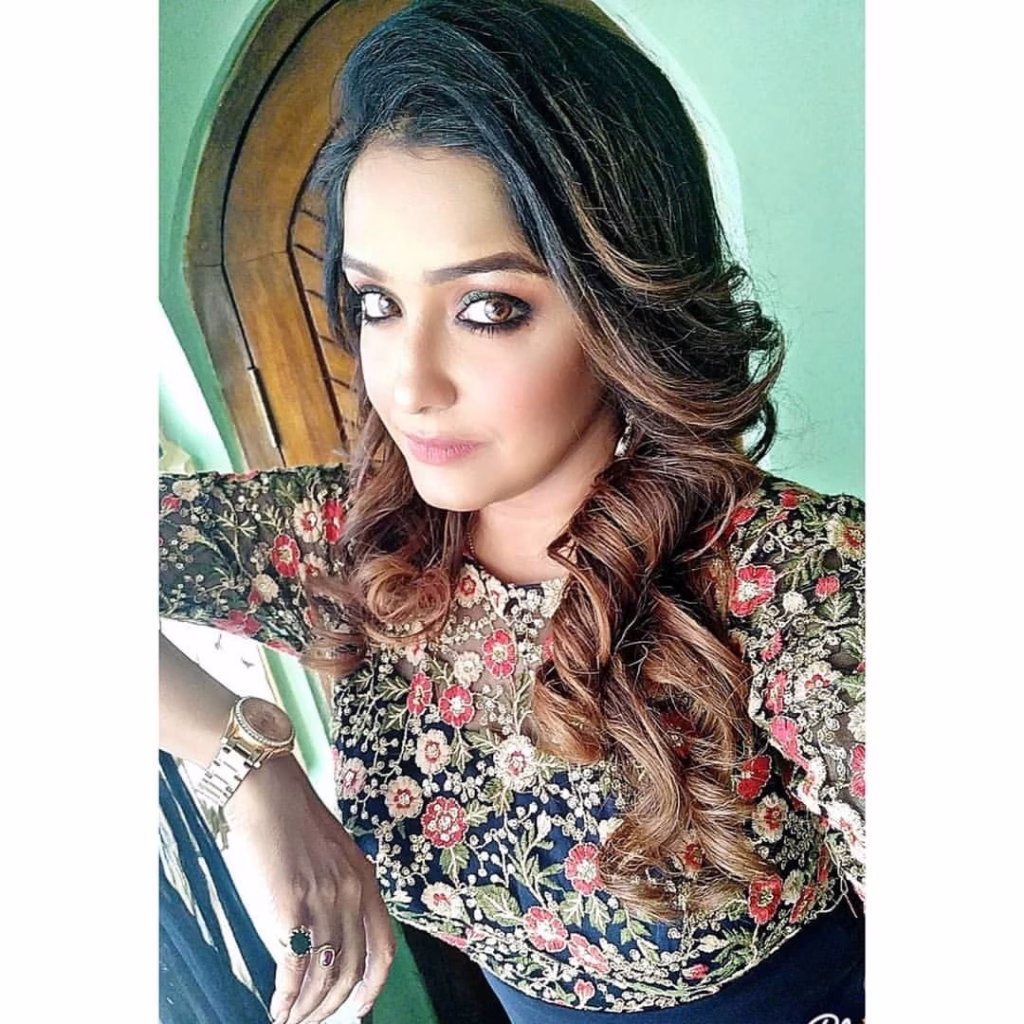 Sayantani Guhathakurta