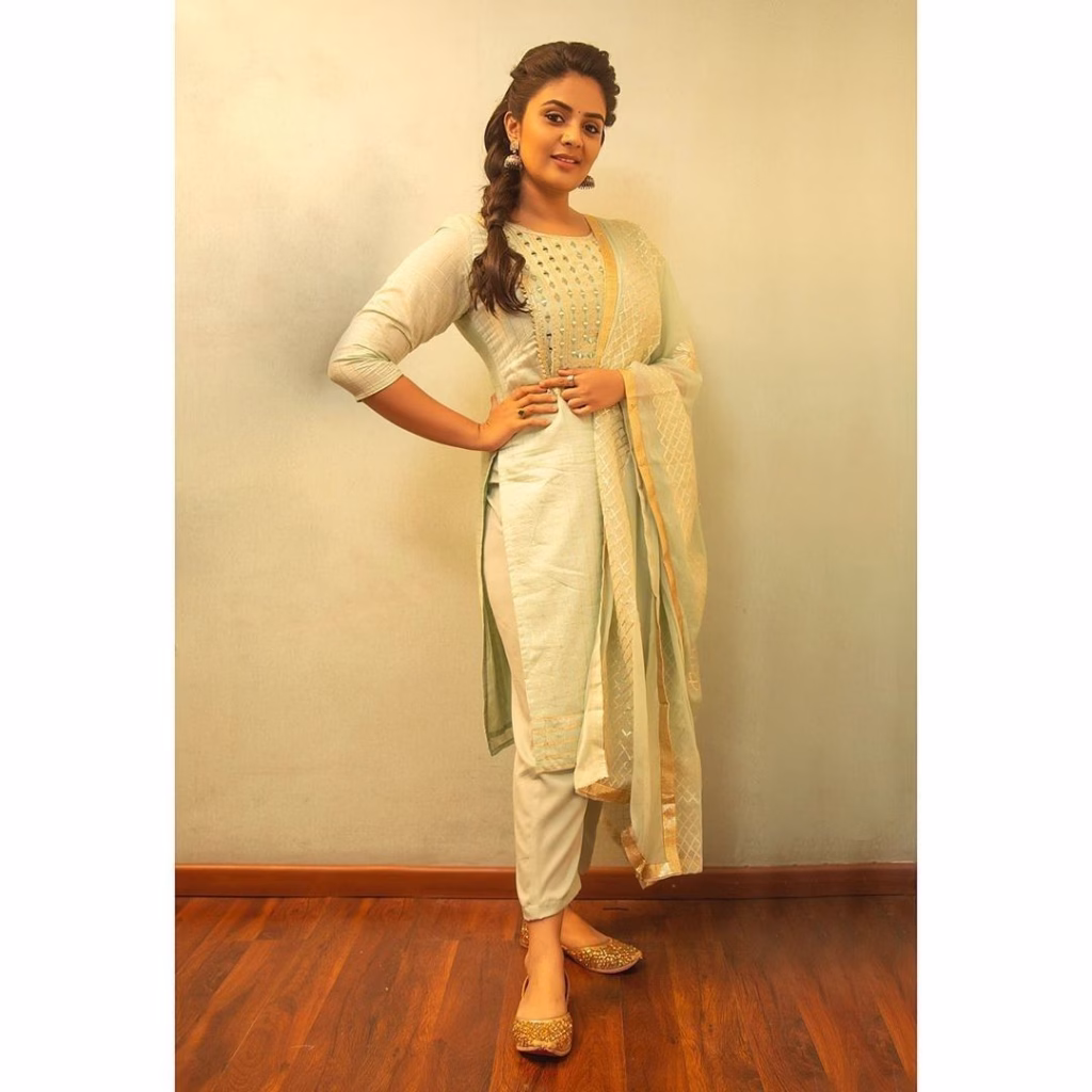 Sreemukhi