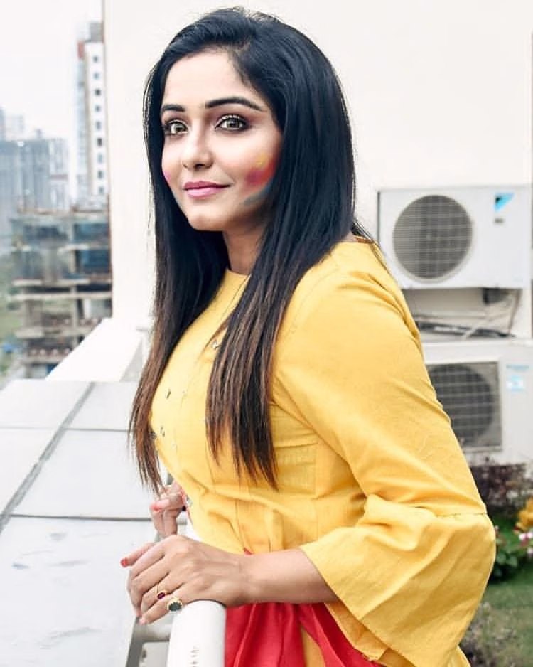 Sayantani Guhathakurta