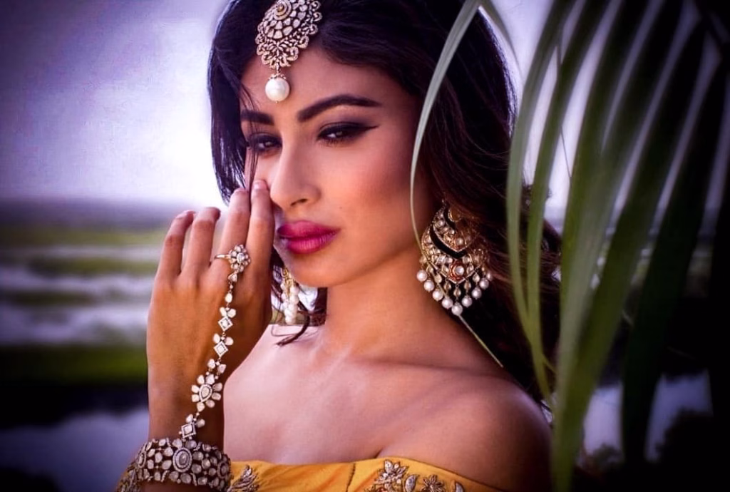 Mouni Roy