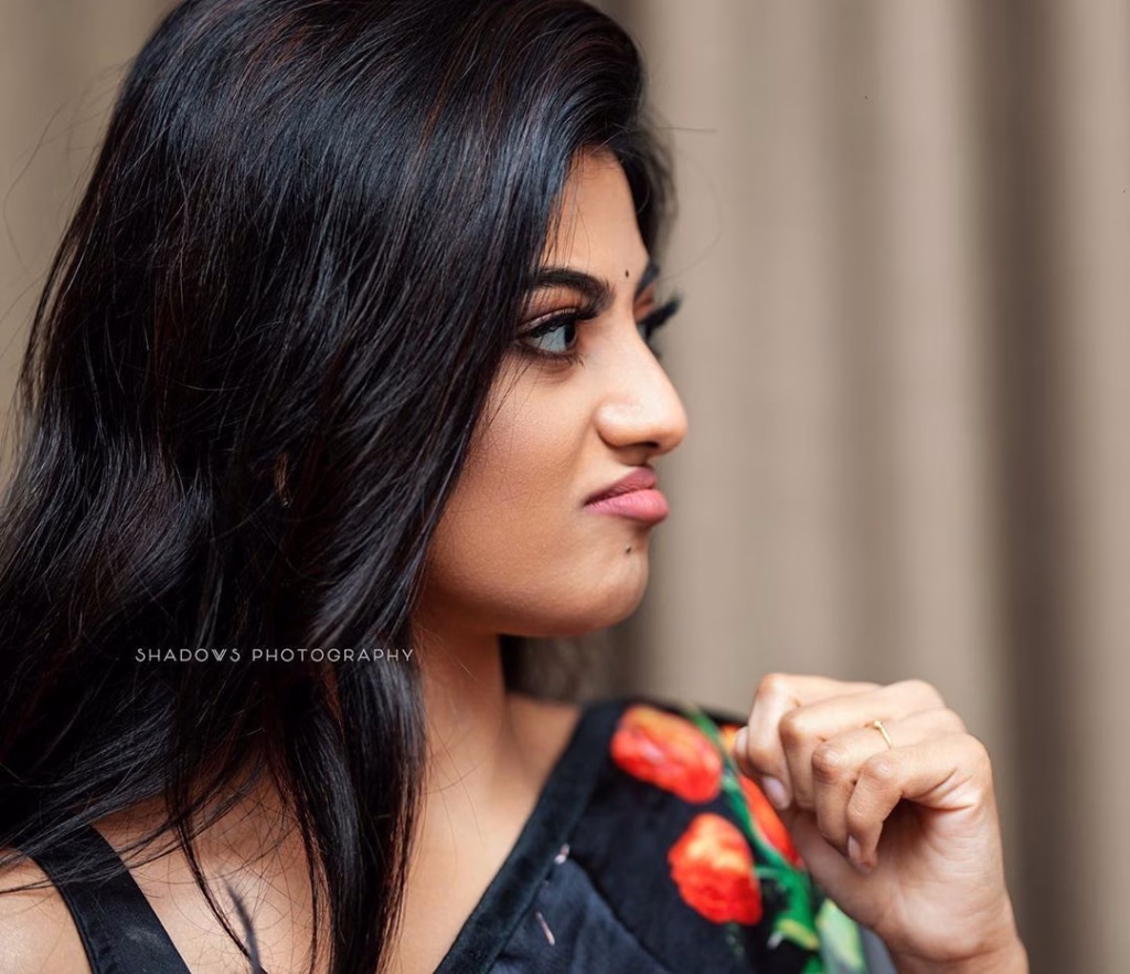 Anandhi