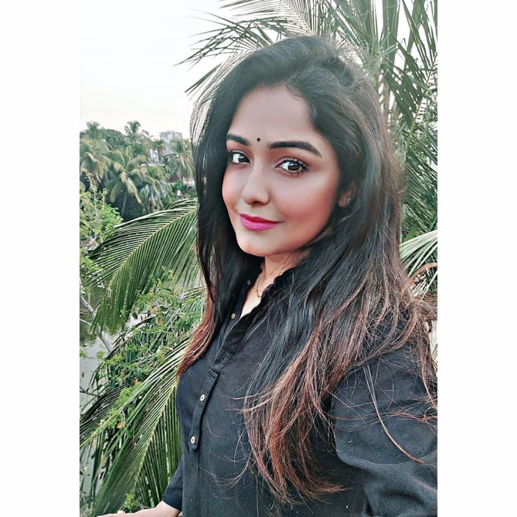 Sayantani Guhathakurta