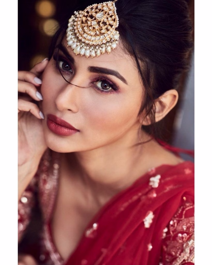 Mouni Roy