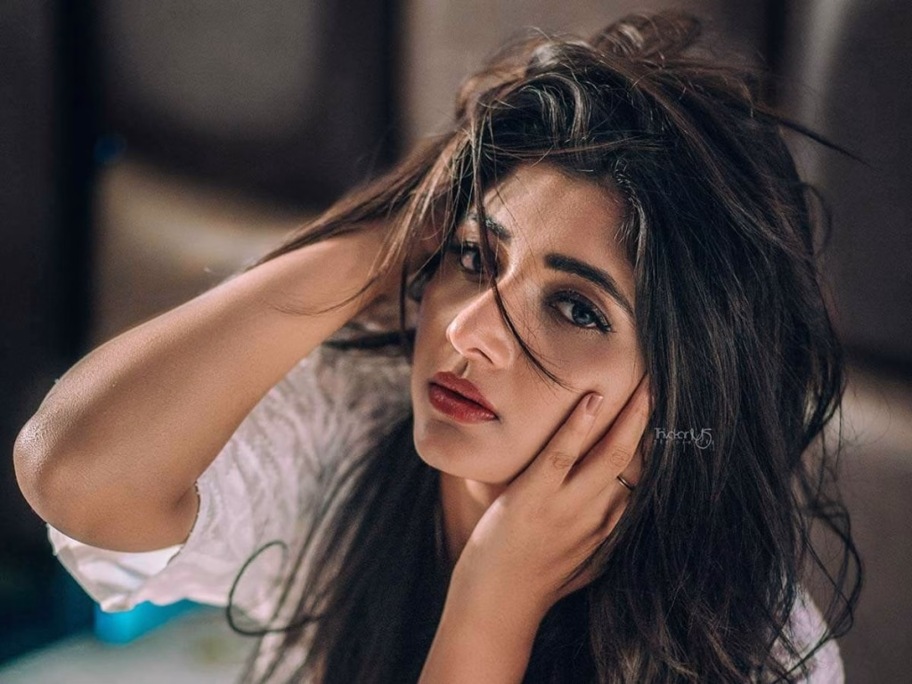 Mirna Menon