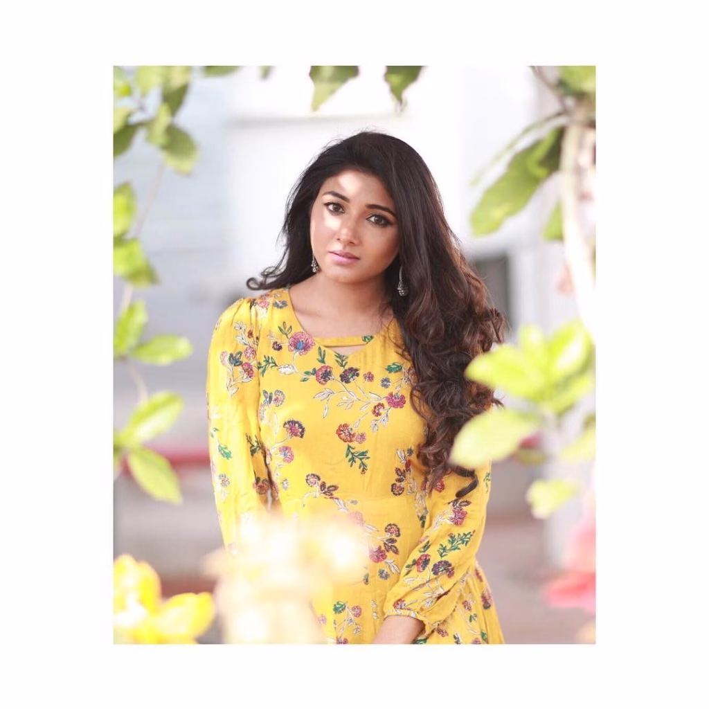 Mirna Menon