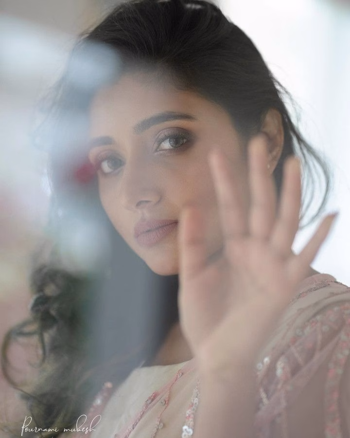 Mirna Menon