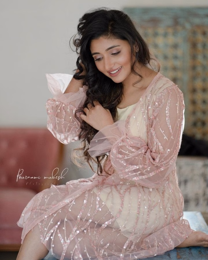Mirna Menon