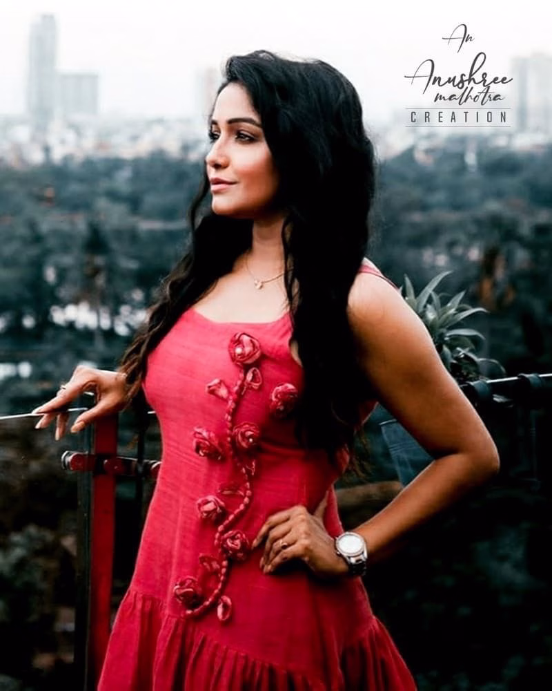 Sayantani Guhathakurta
