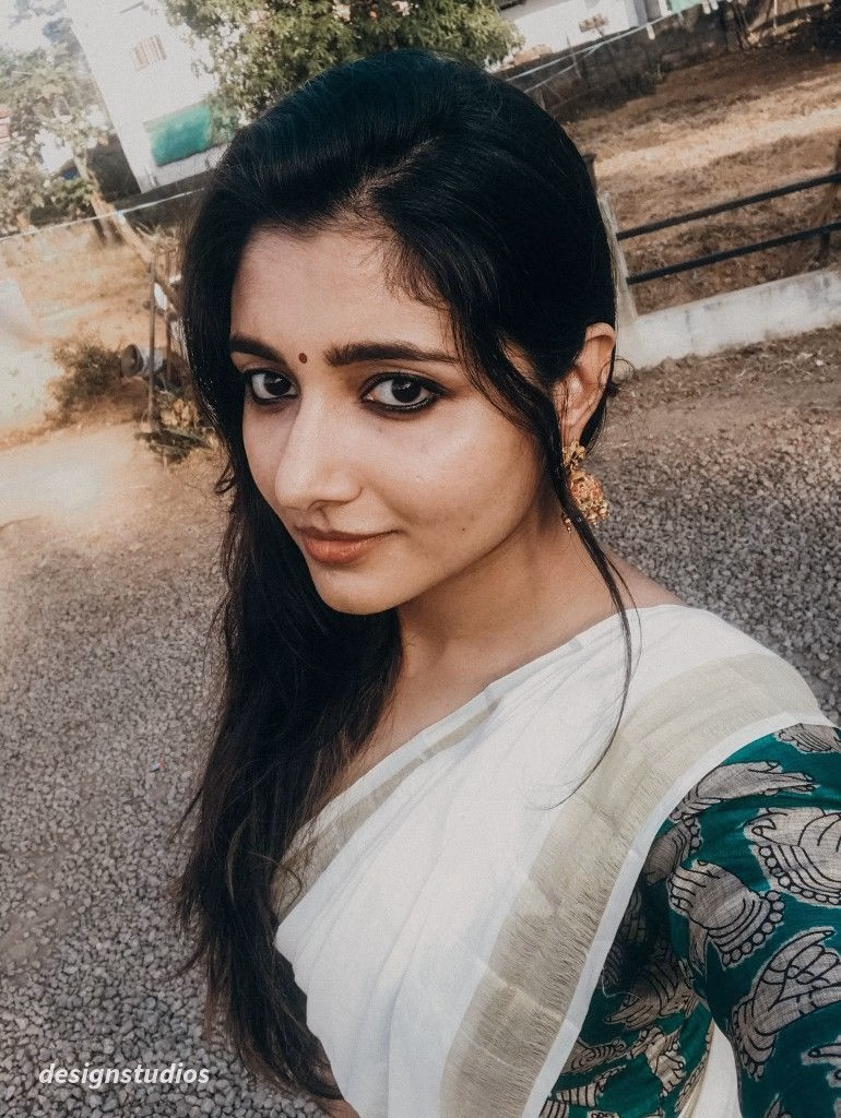 Mirna Menon