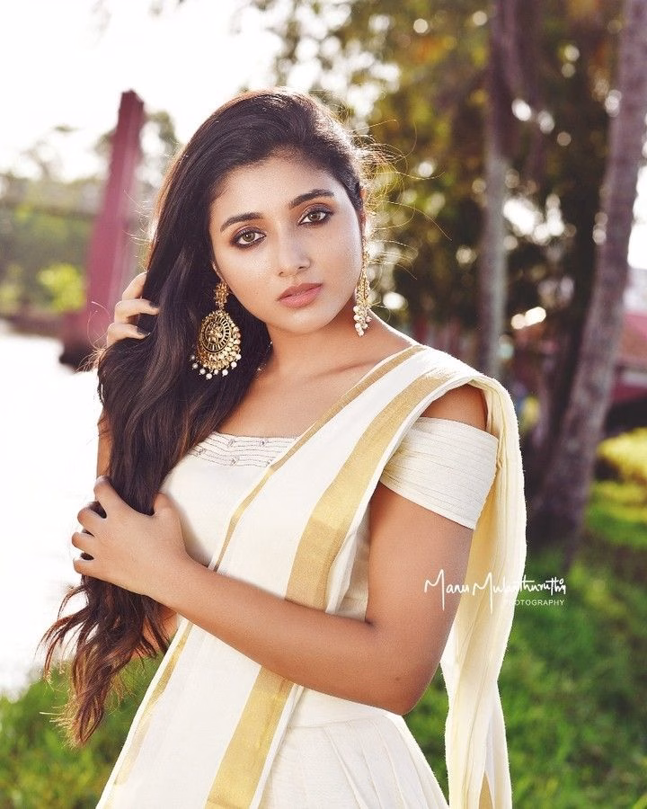 Mirna Menon