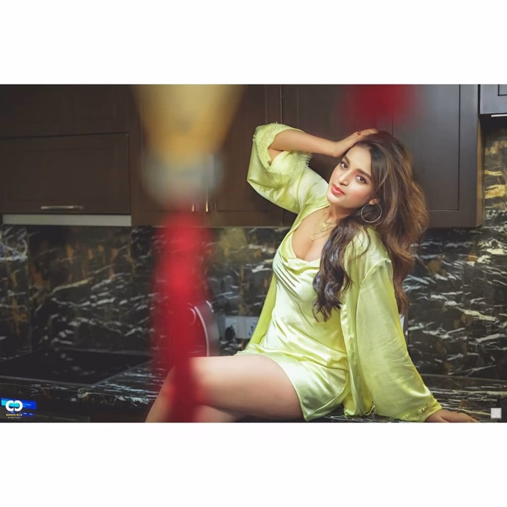 Nidhhi Agerwal