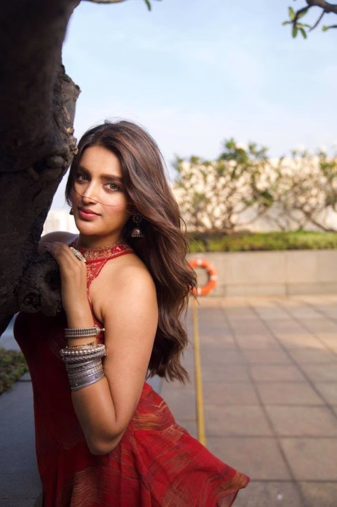 Nidhhi Agerwal