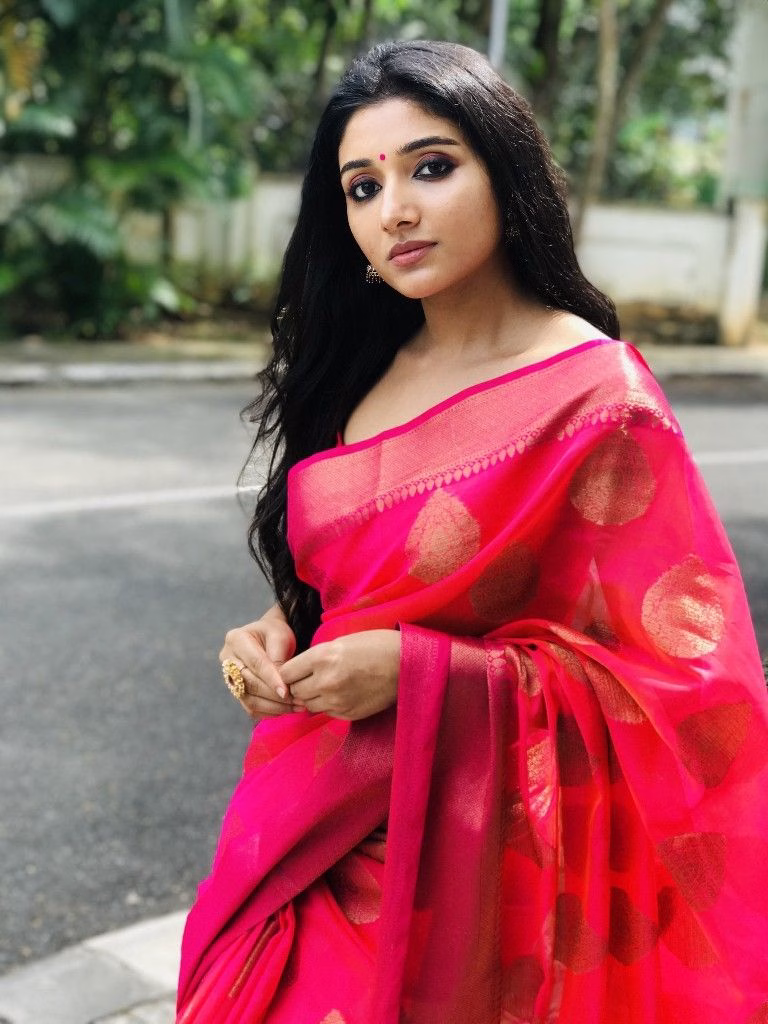 Mirna Menon