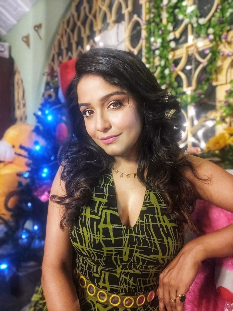 Sayantani Guhathakurta