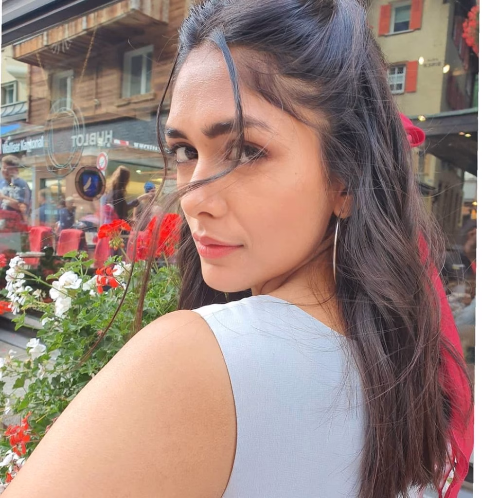 Mrunal Thakur