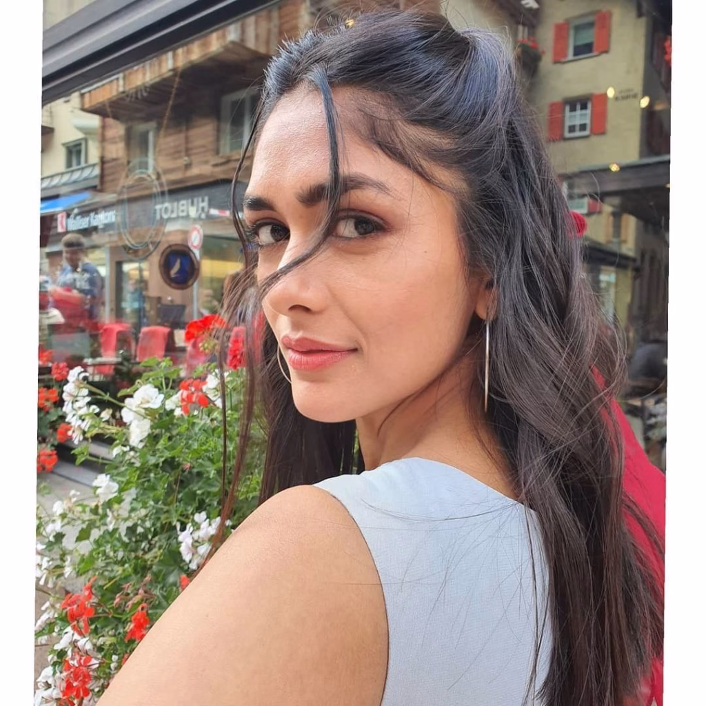 Mrunal Thakur