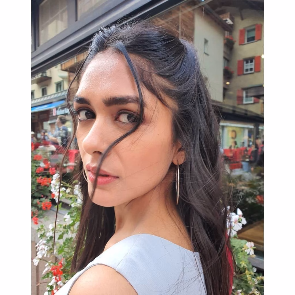 Mrunal Thakur