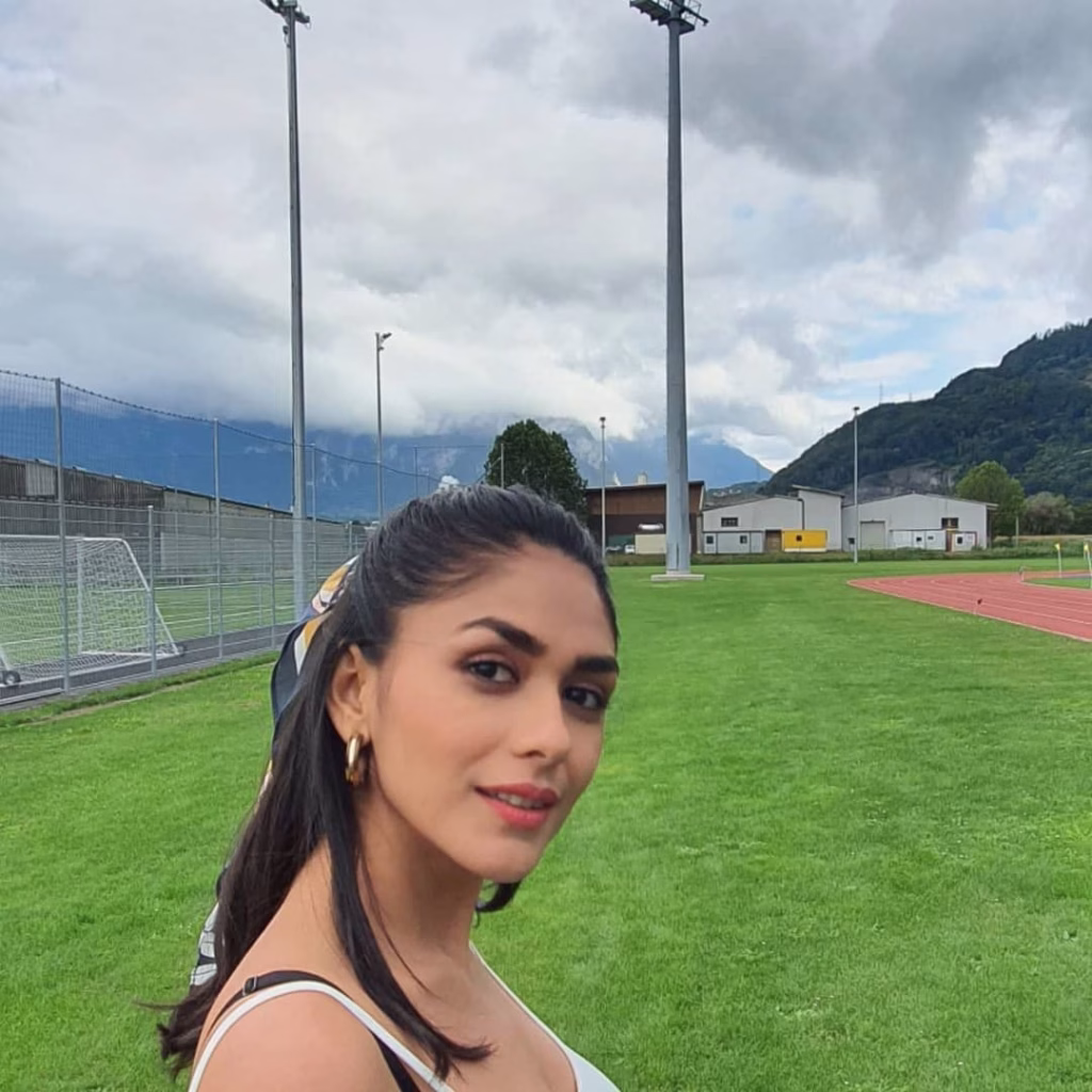 Mrunal Thakur