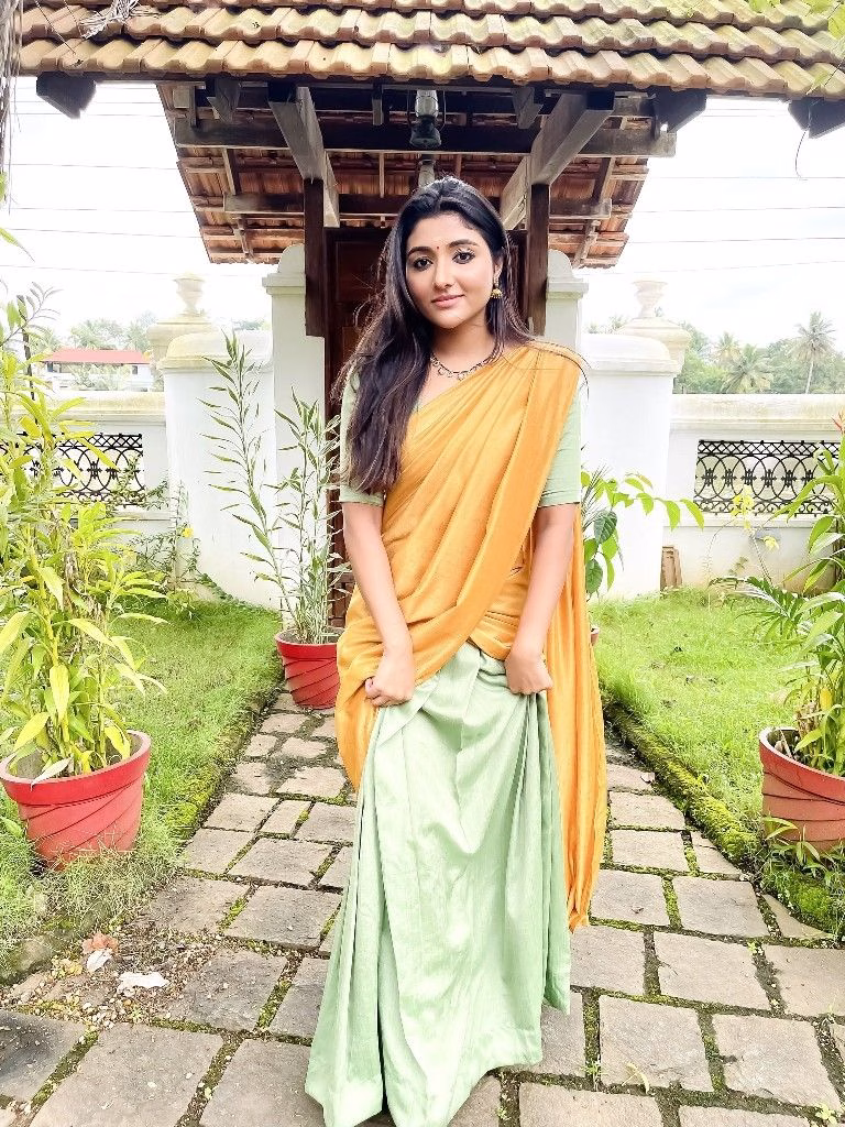 Mirna Menon