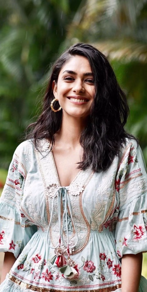 Mrunal Thakur