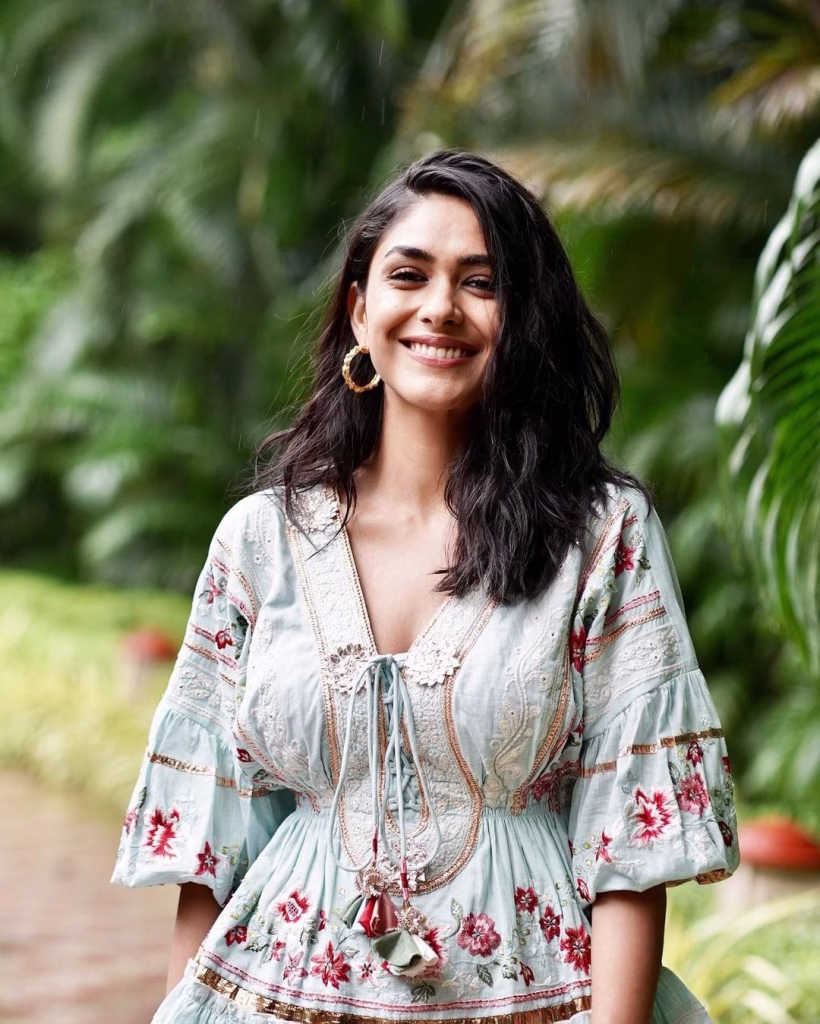 Mrunal Thakur