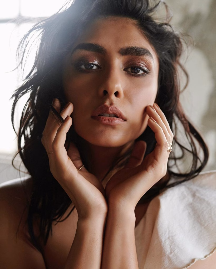 Mrunal Thakur