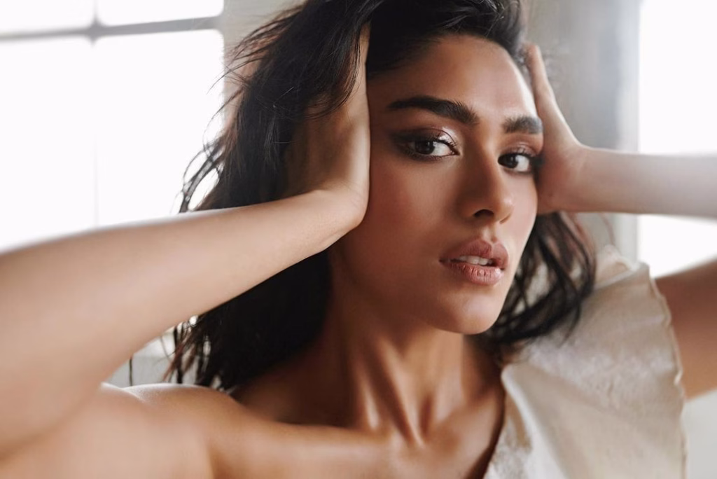 Mrunal Thakur