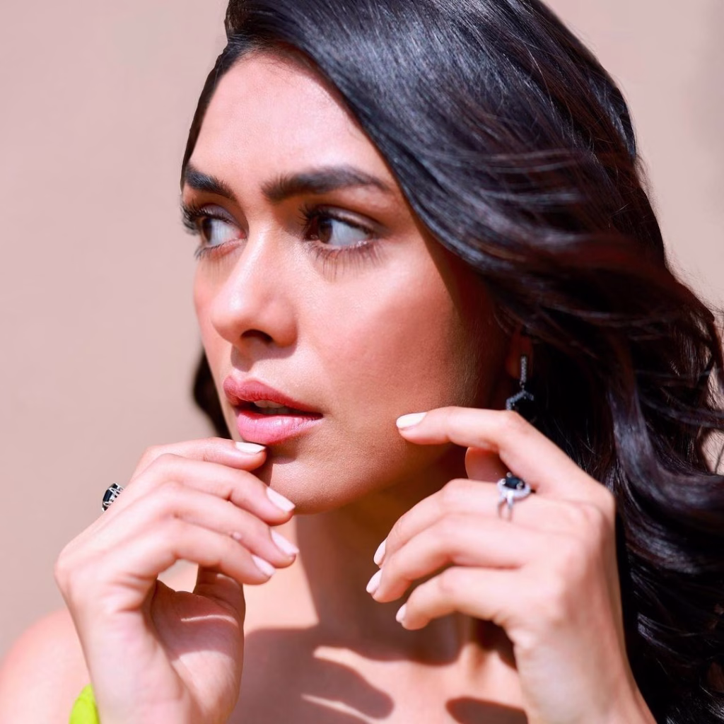 Mrunal Thakur