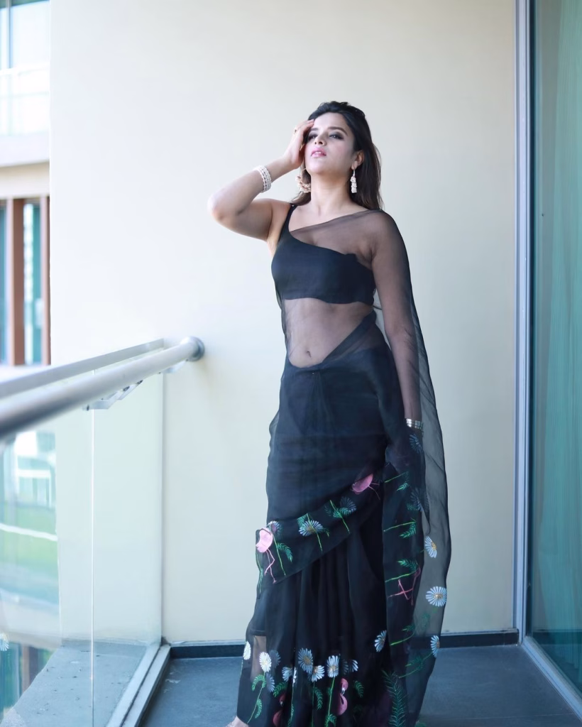 Nidhhi Agerwal