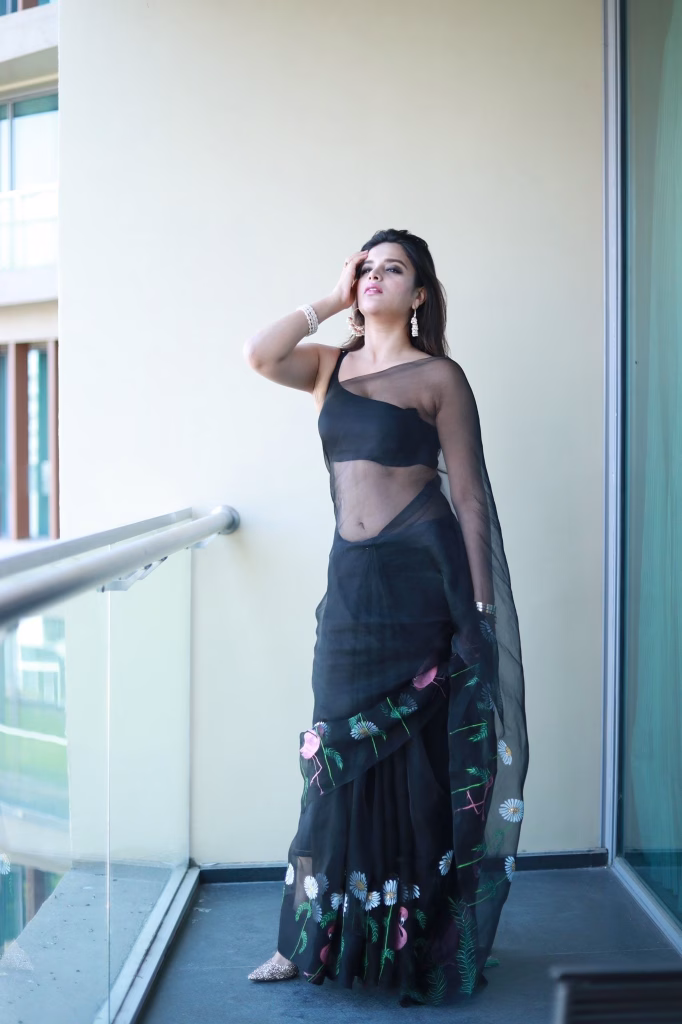 Nidhhi Agerwal