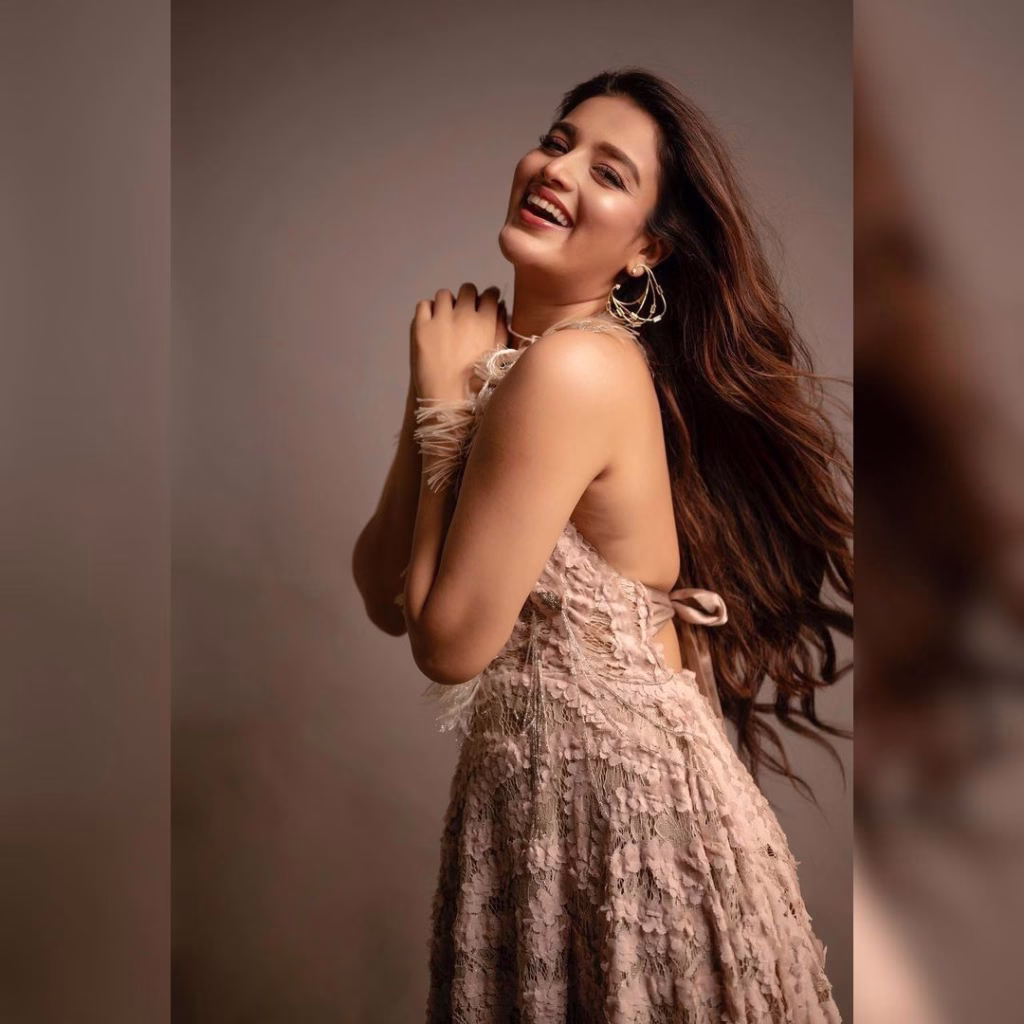 Nidhhi Agerwal