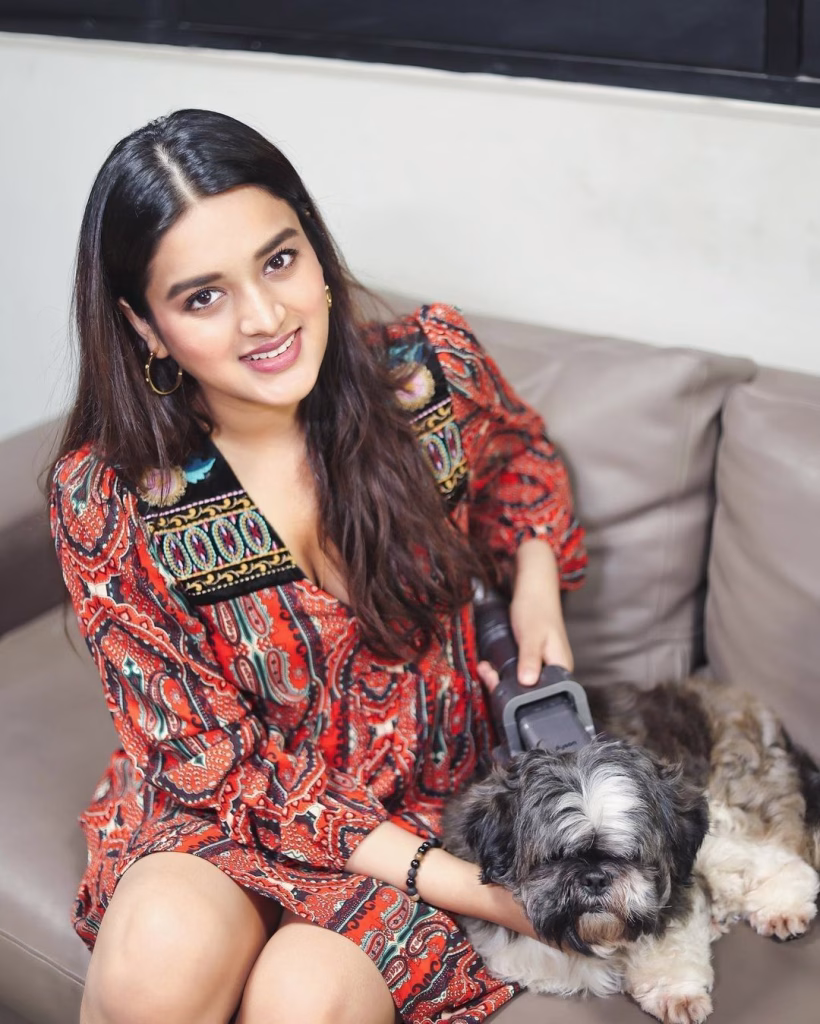 Nidhhi Agerwal