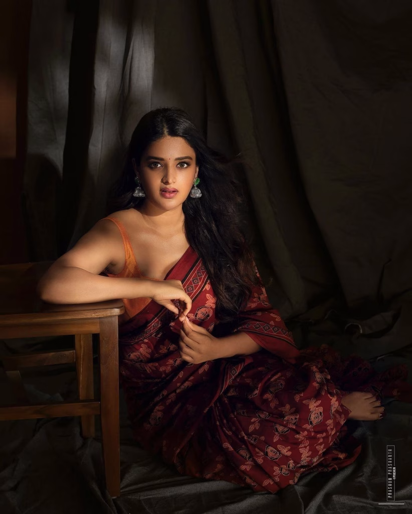Nidhhi Agerwal