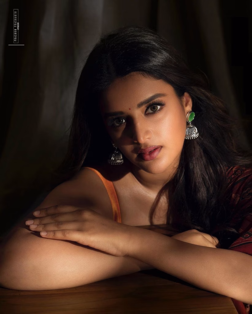 Nidhhi Agerwal