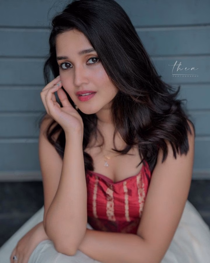 Anikha Surendran