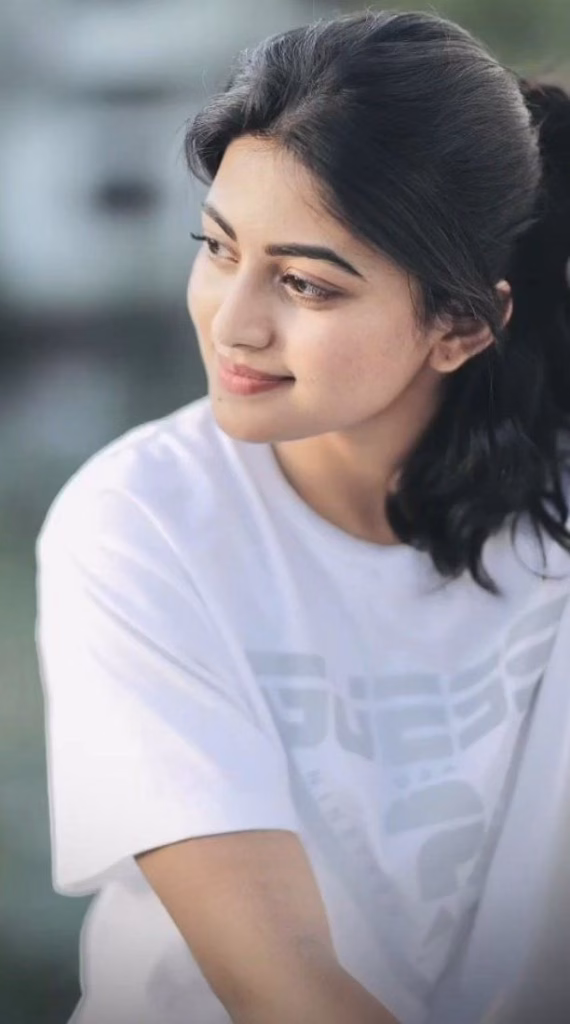 Anandhi
