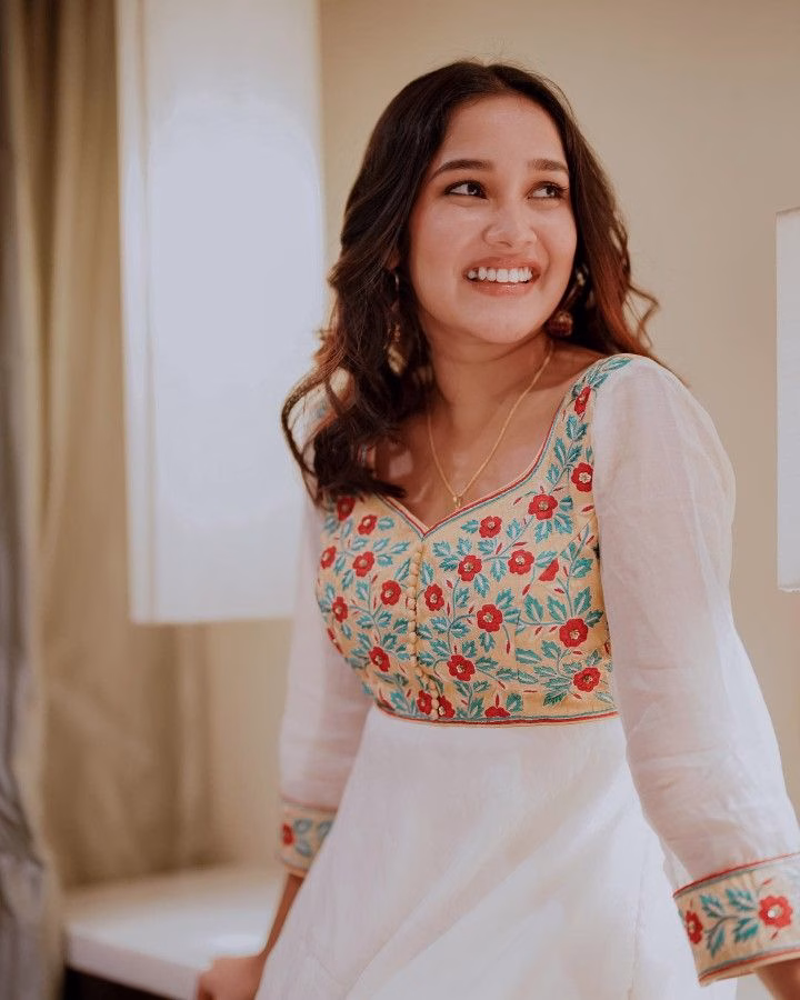 Anikha Surendran