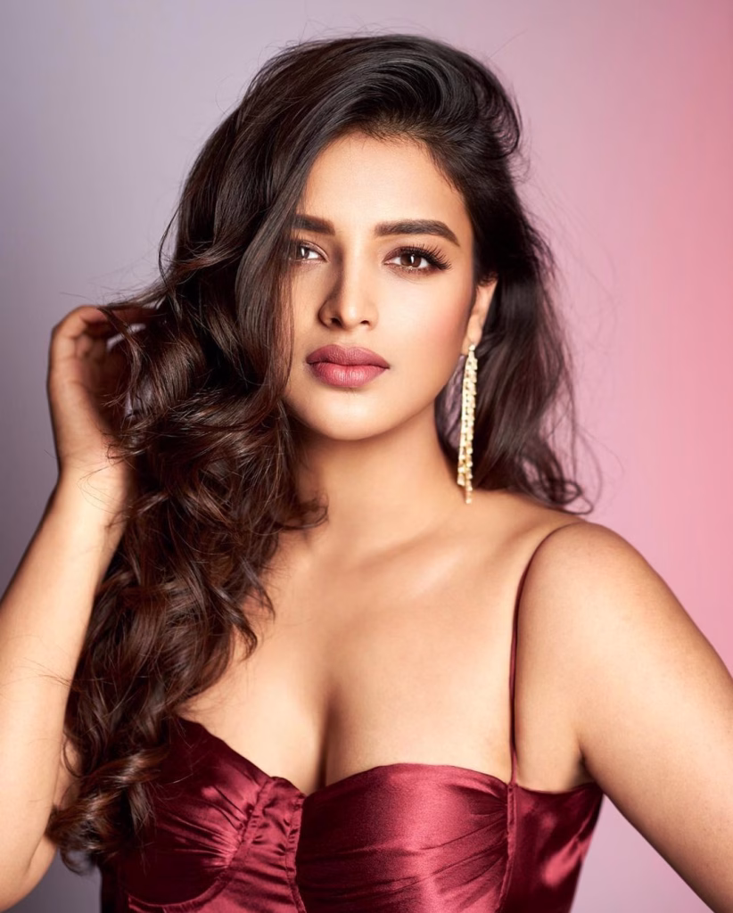 Nidhhi Agerwal