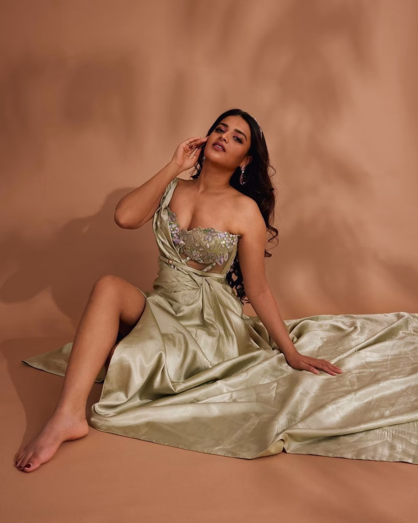 Nidhhi Agerwal