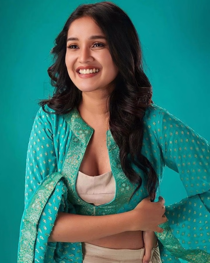 Anikha Surendran