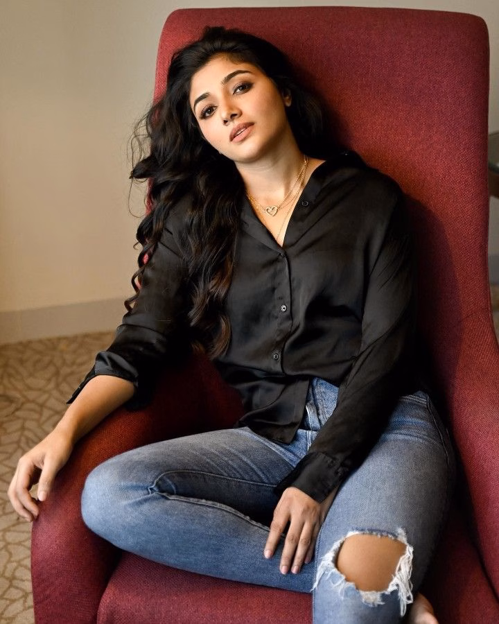 Mirna Menon