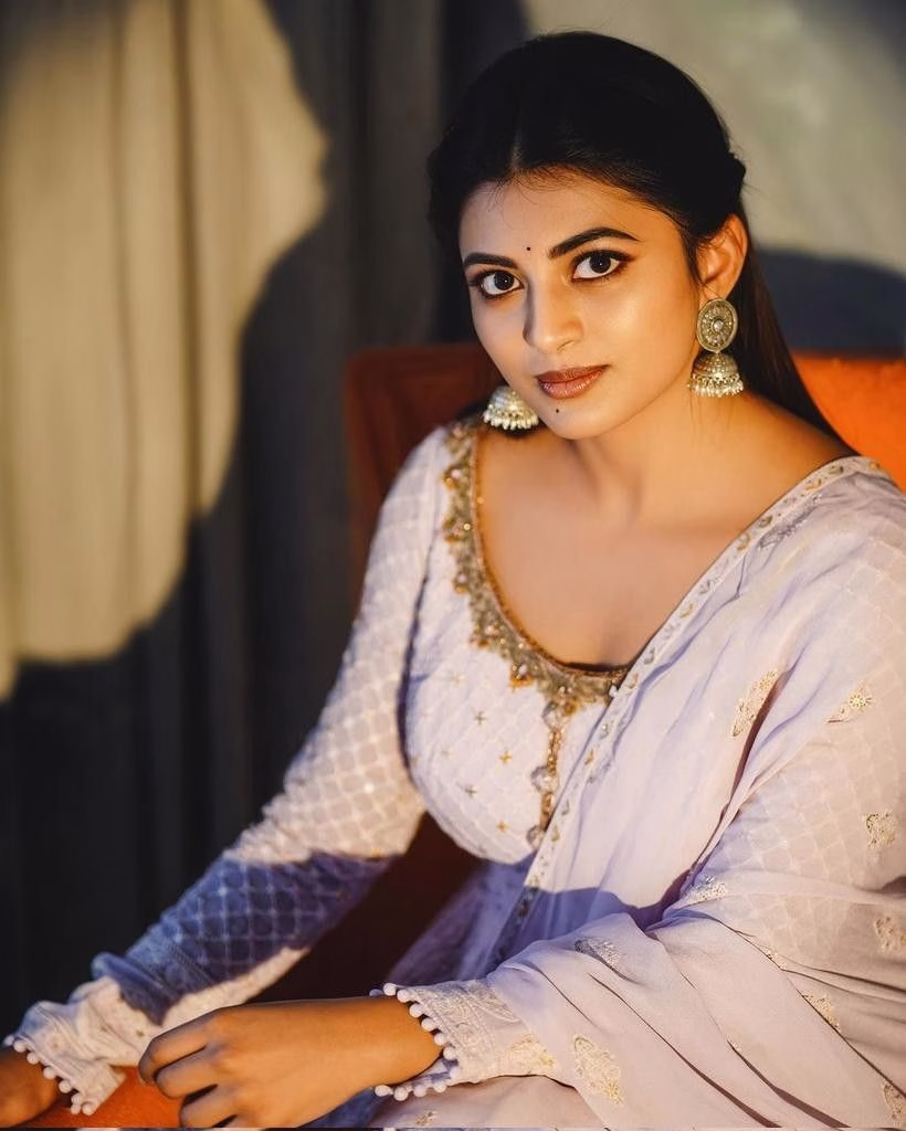 Anandhi