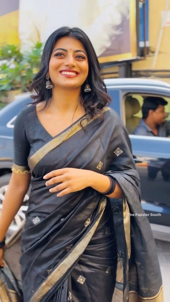 Anandhi