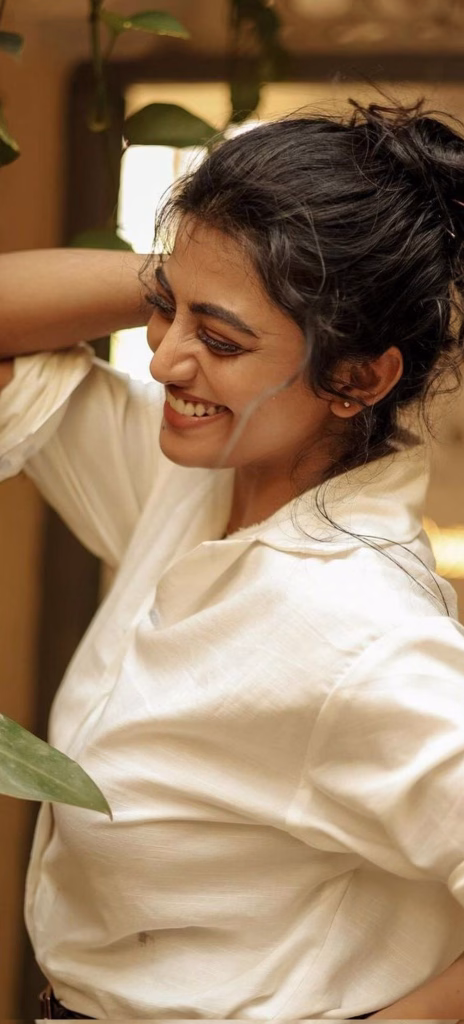 Anandhi