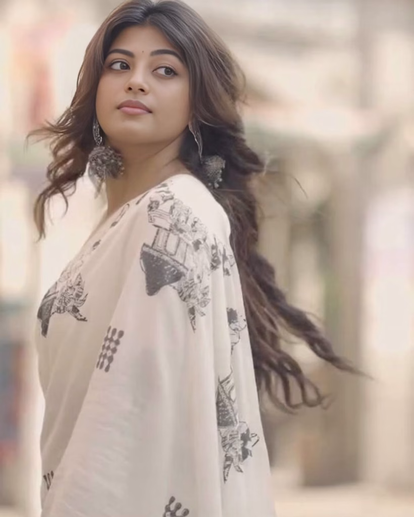 Anandhi
