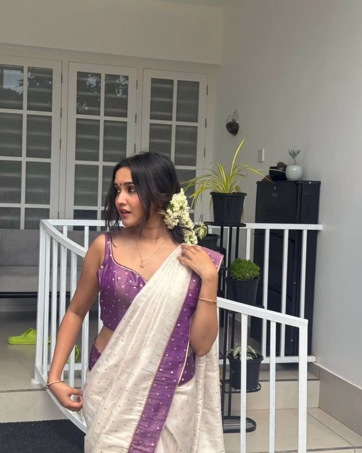 Anikha Surendran