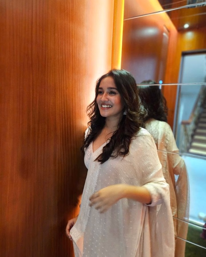 Anikha Surendran