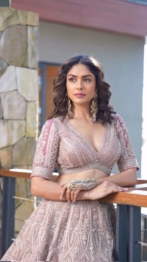 Mrunal Thakur